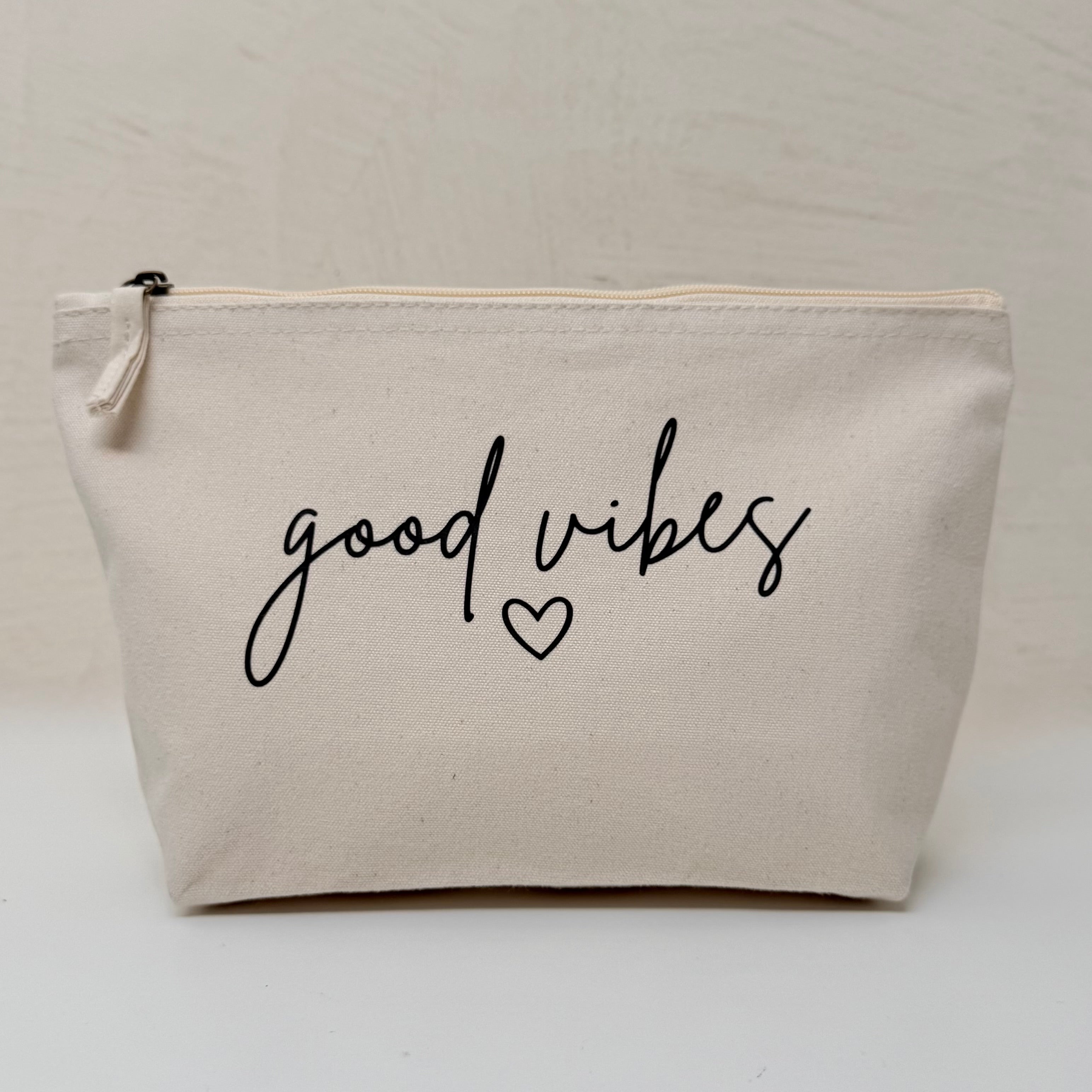 Pochette in cotone naturale con scritta Good vibes - CG CREATIONS Svizzera